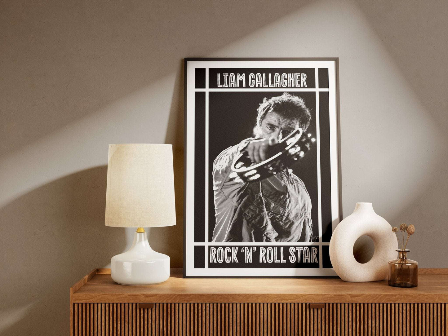 Liam Gallagher print - Striped Circle