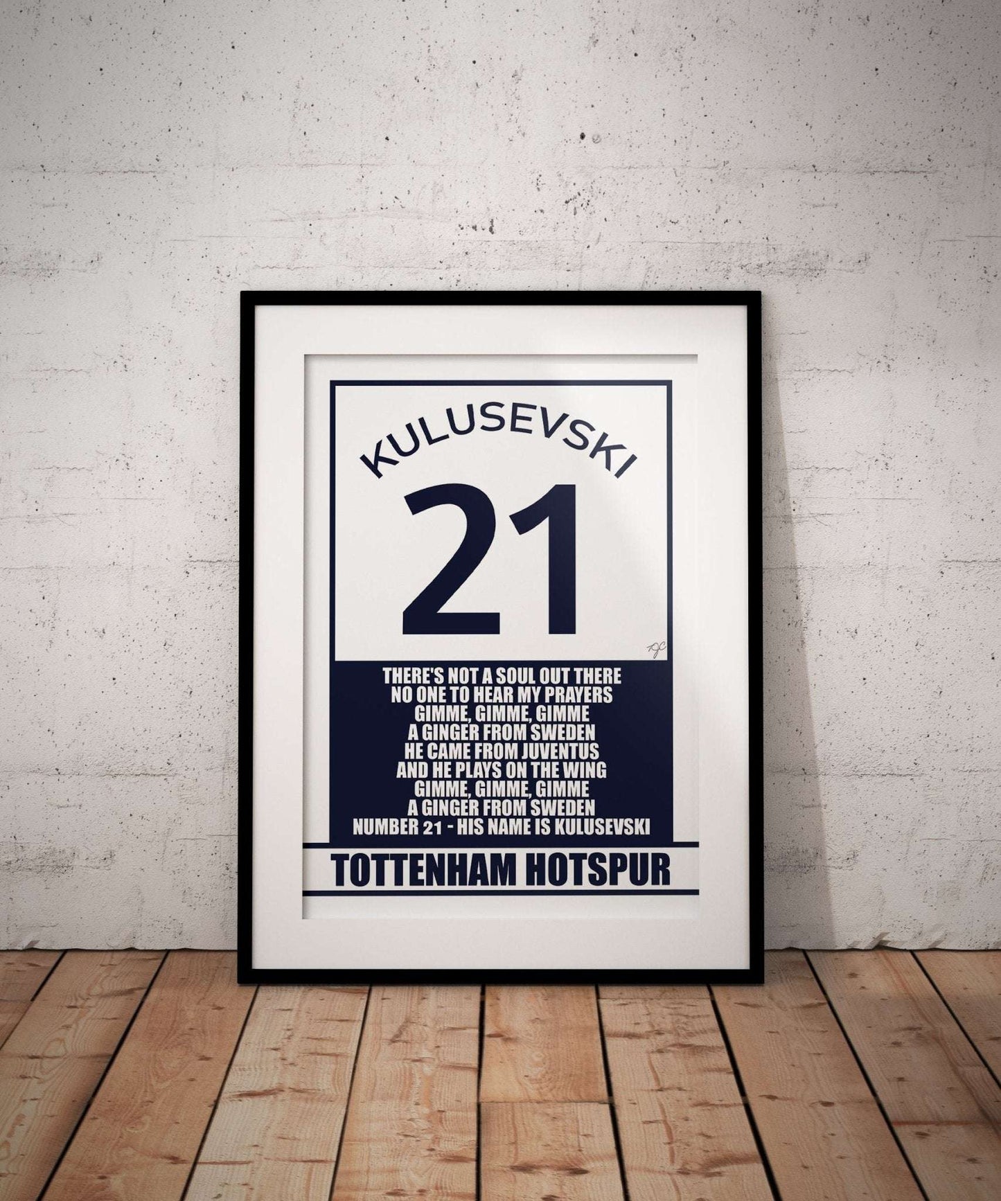 Tottenham Hotspur Dejan Kulusevski - Football Art Print - Striped Circle